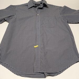 Roundtree & Yorke Long Sleeve Button Down Shirt Me